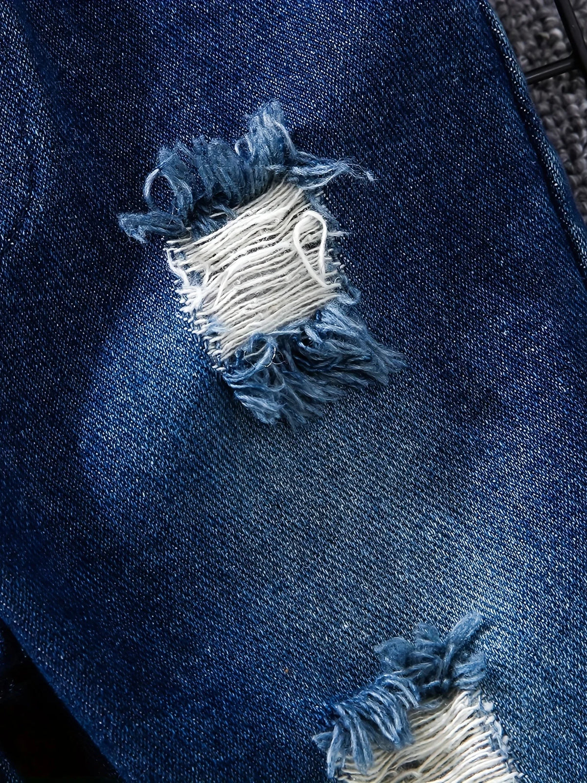 Zestaw polo w kratę z jeansami